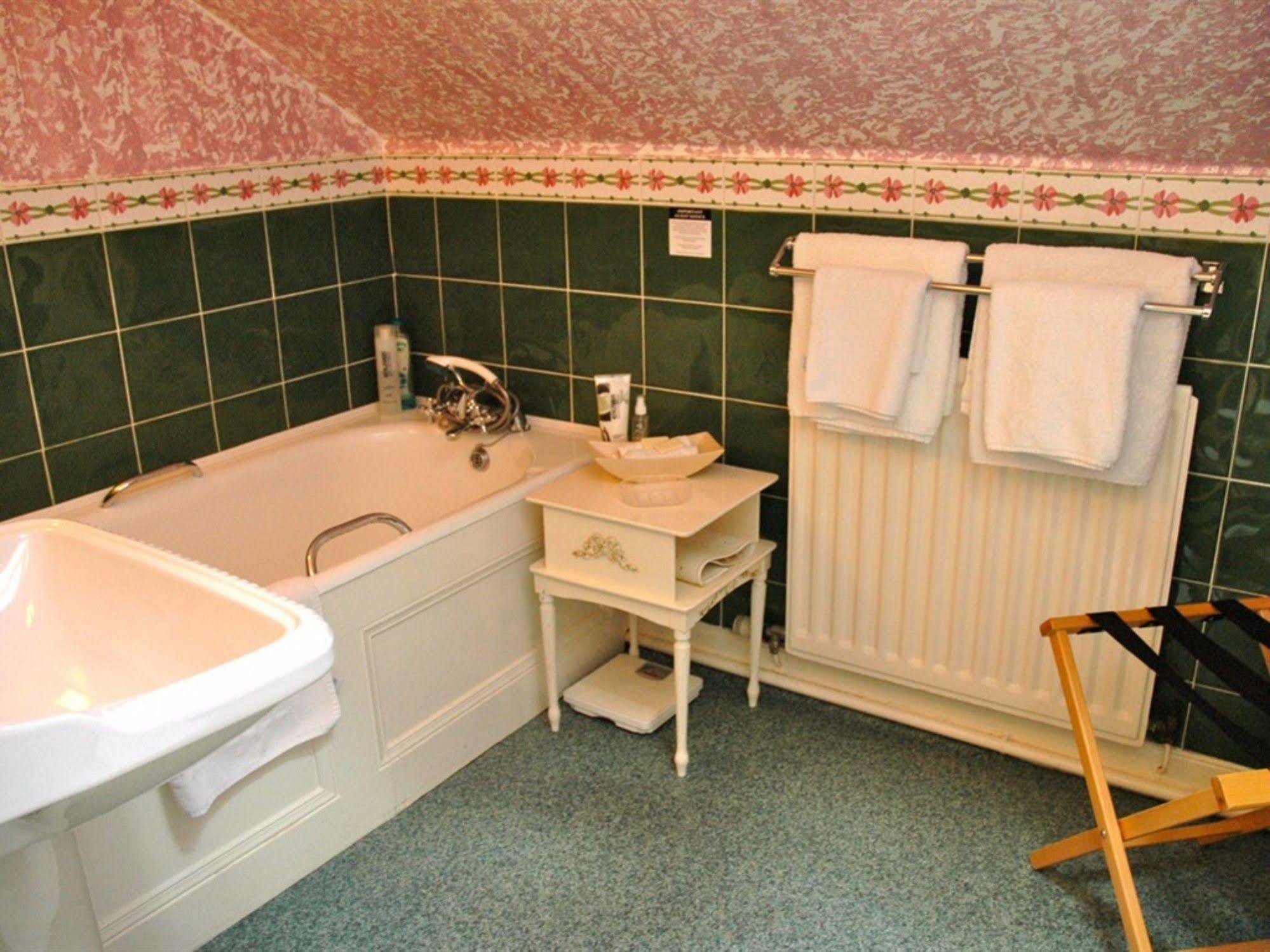 Bonnington Guest House Edinburgh Bagian luar foto
